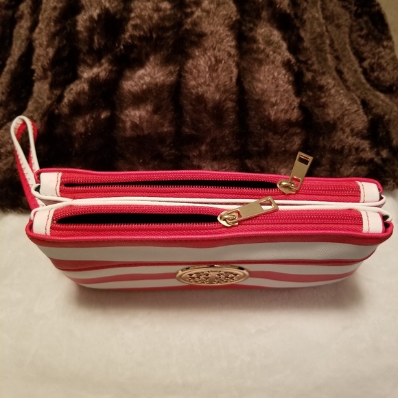 Double Zip Clutch/Wallet - Picture 3 of 7